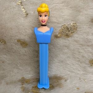 Vintage Disney Princess Cinderella Pez Dispenser Collectors Item Girl Gift